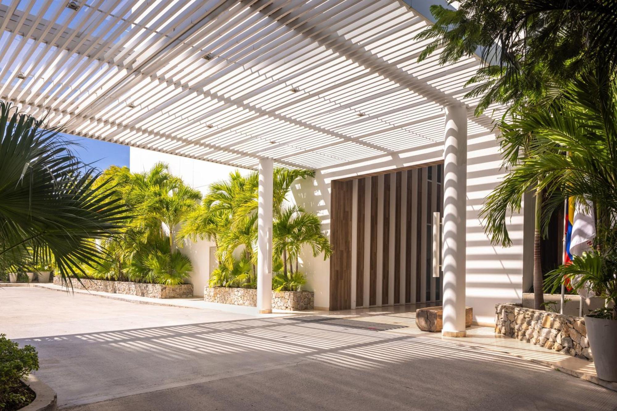 Santa Marta Marriott Resort Playa Dormida Luaran gambar The entrance of the new terminal