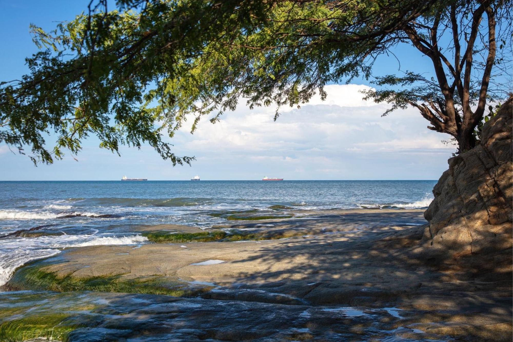 Santa Marta Marriott Resort Playa Dormida Luaran gambar View of Lake Michigan from the shore of Indiana Dunes National Park